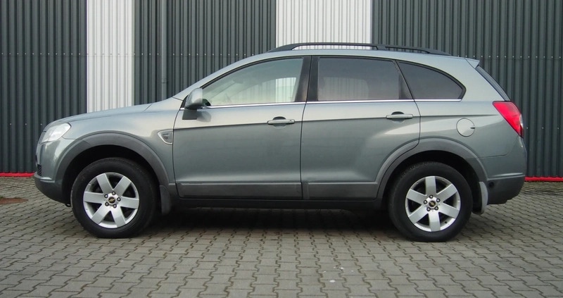 Chevrolet Captiva cena 31800 przebieg: 217000, rok produkcji 2011 z Pajęczno małe 781